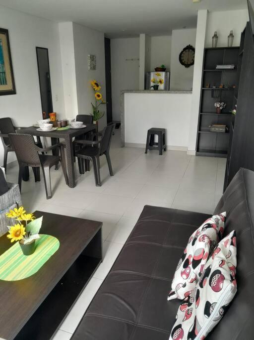 En El Rodadero Con Piscina Y Jacuzzi Apartamento Santa Marta (Magdalena)